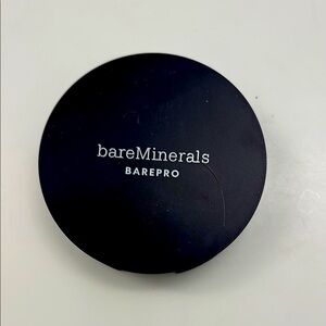 bareMinerals BAREPRO 16Hr skin perfecting powder foundation